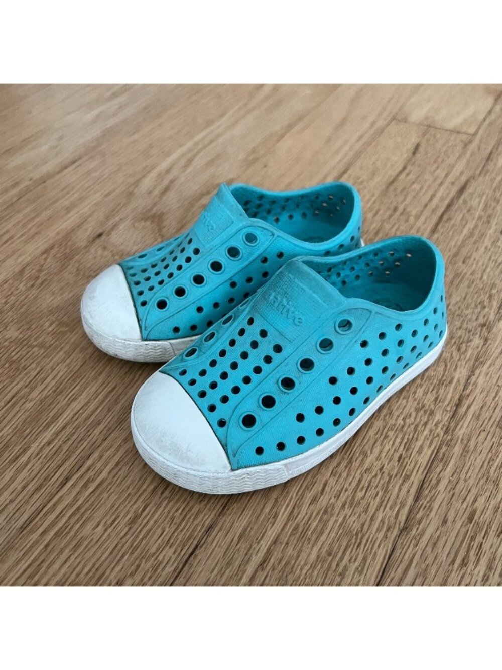 Native Jefferson Teal Blue Rubber Perforated Shoes Toddler Size C5